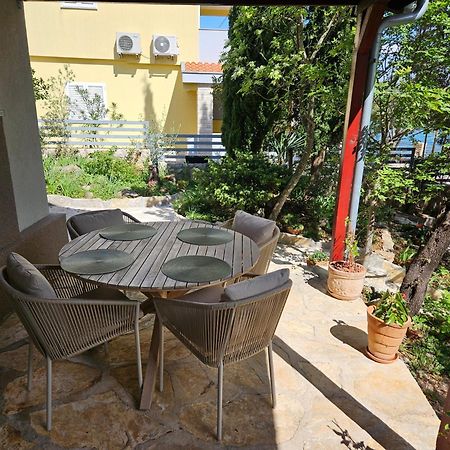 Holiday Home Baricevic Posedarje Kültér fotó